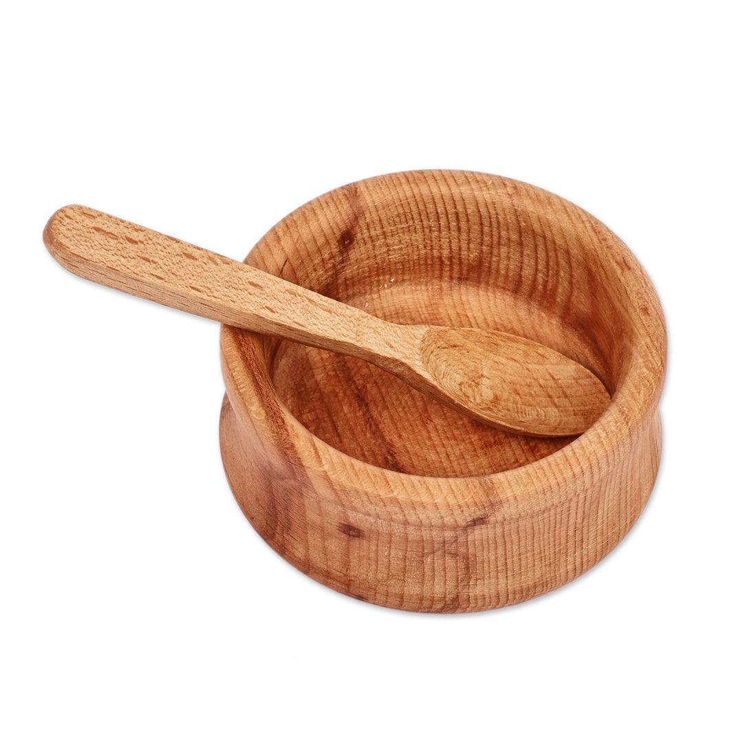 Hand-Carved Brown Beechwood Bowl and Spoon Set (2 Pieces) - Sylvan Taste