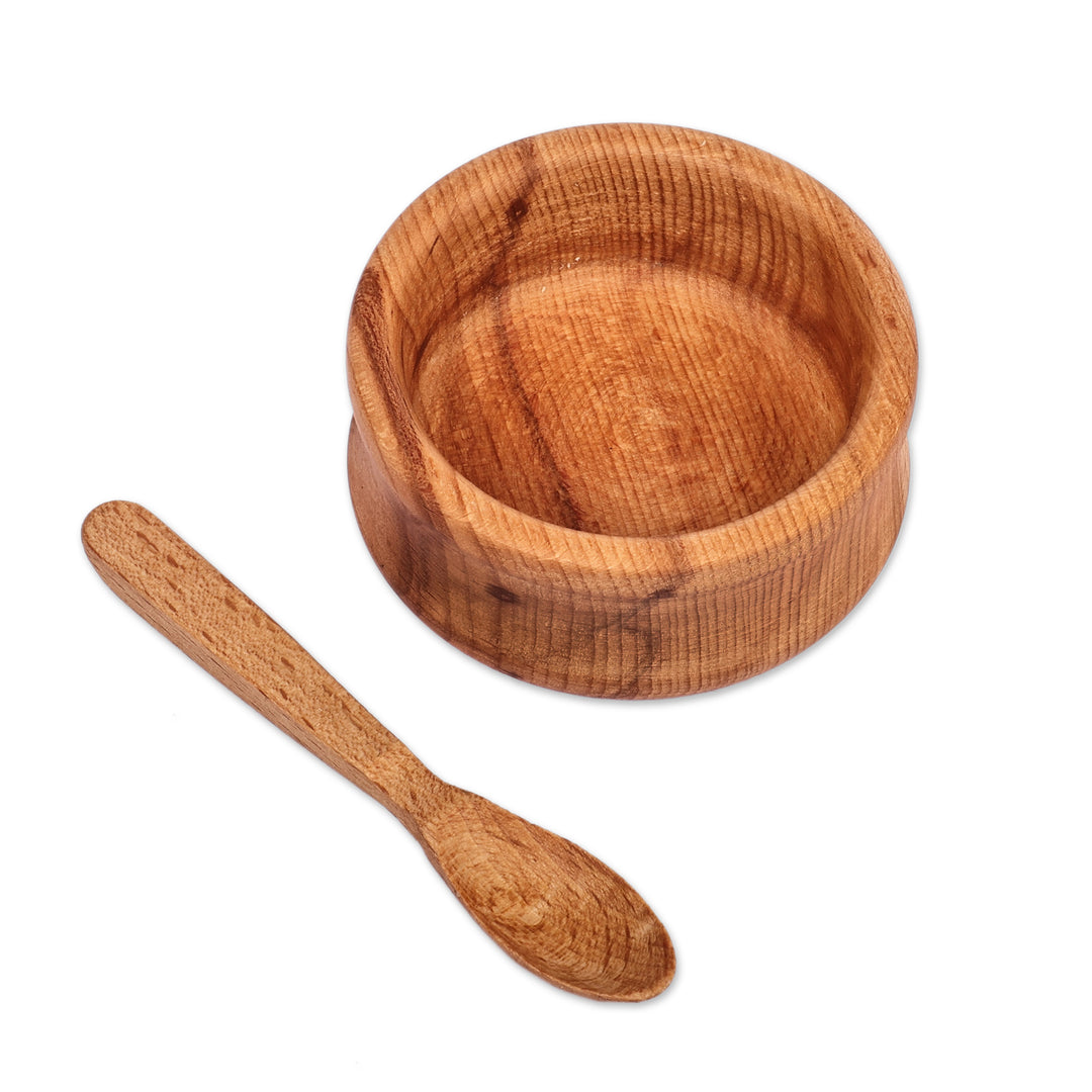 Hand-Carved Brown Beechwood Bowl and Spoon Set (2 Pieces) - Sylvan Taste
