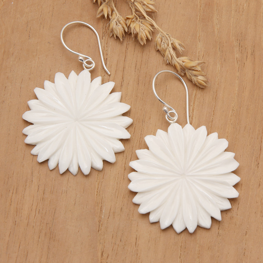 Hand-Carved Margot Bloom-Shaped Dangle Earrings - Snowy Margot