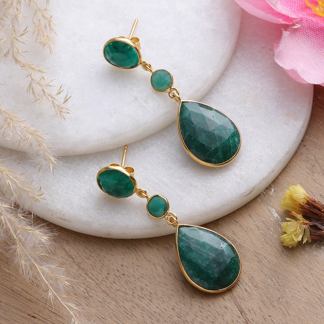 Gold-Plated 30-Carat Beryl and Aventurine Dangle Earrings - Emerald Glam