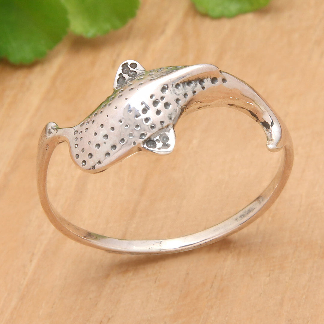 Tiny Whale