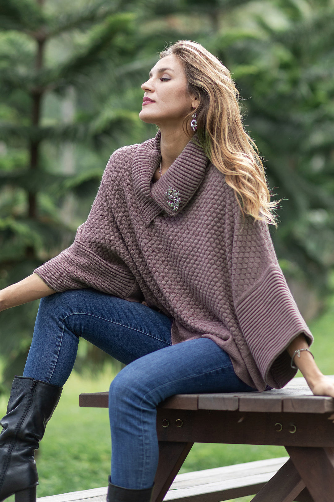 100% Baby Alpaca Pink Poncho with Honeycomb Patterns - Rosewood Illusions