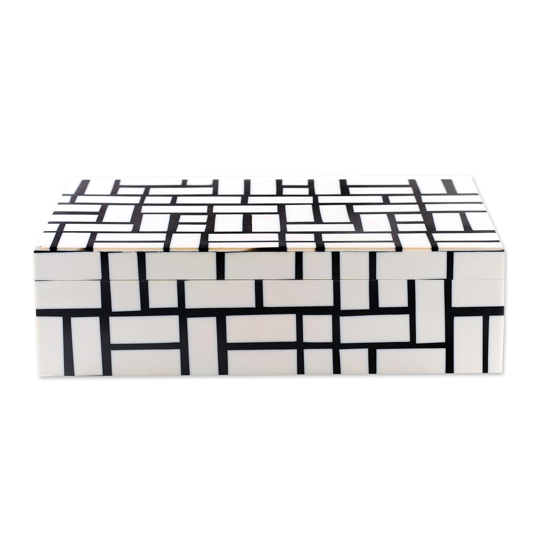 Maze-Patterned Black and White Resin Decorative Box (Large) - Hypnotic Maze