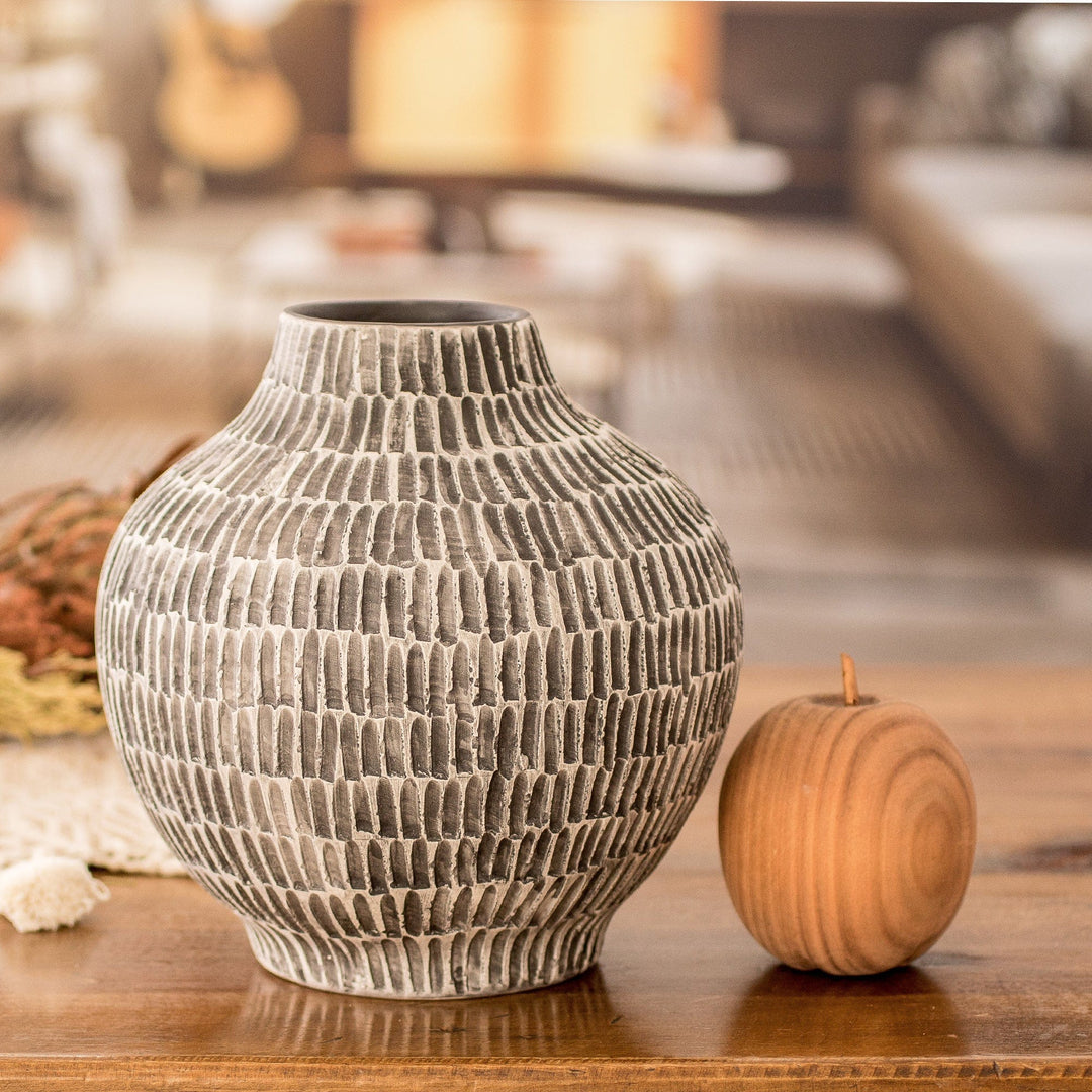 Hand-Painted Textured Ceramic Vase in Ivory and Black - Exquisite Shape in Black