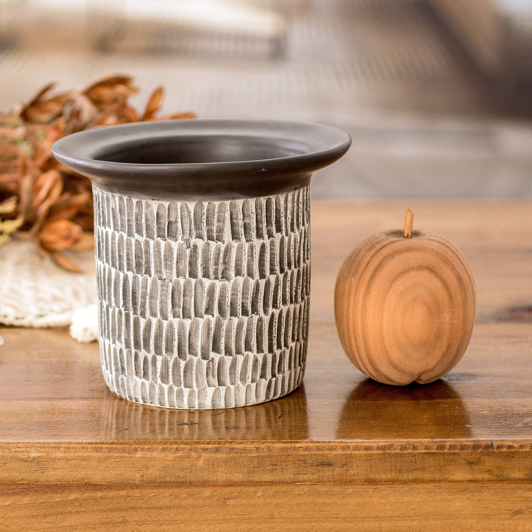 Guatemalan Handcrafted Modern Ivory and Black Ceramic Vase - Chic Corner in Black