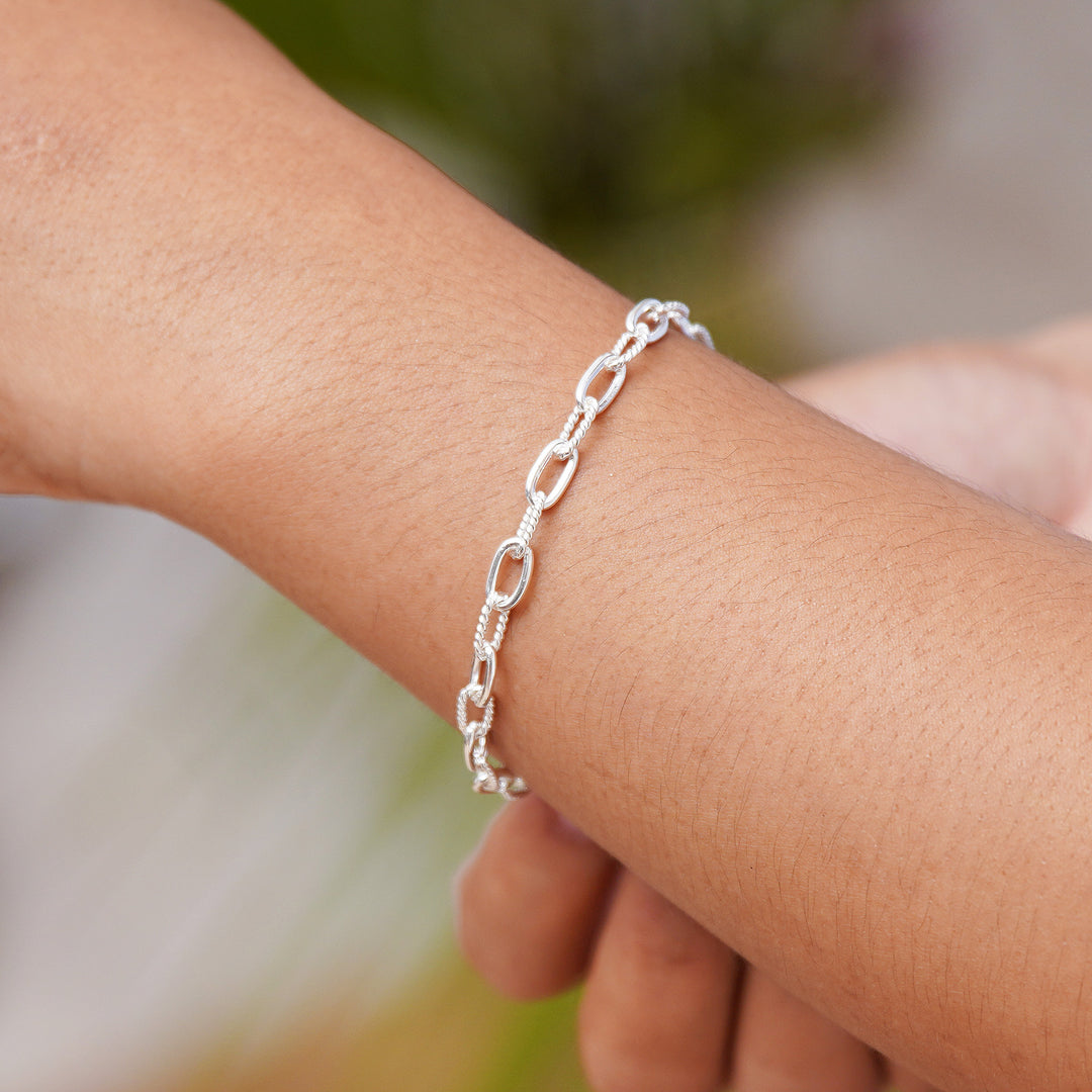 Modern Rope Sterling Silver Bracelet with Heart Charm - Interconnected Heart