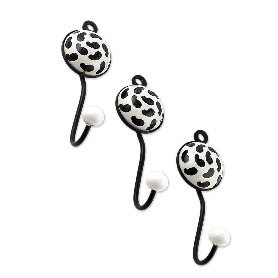 Set of 3 Ceramic Coat Hooks with Hand-Painted Paisley Motifs - Perfect Paisley