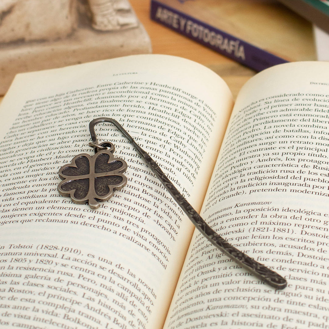 Zamac Metal Alloy Bookmark with Antique-Finished Clover - Lucky Petals