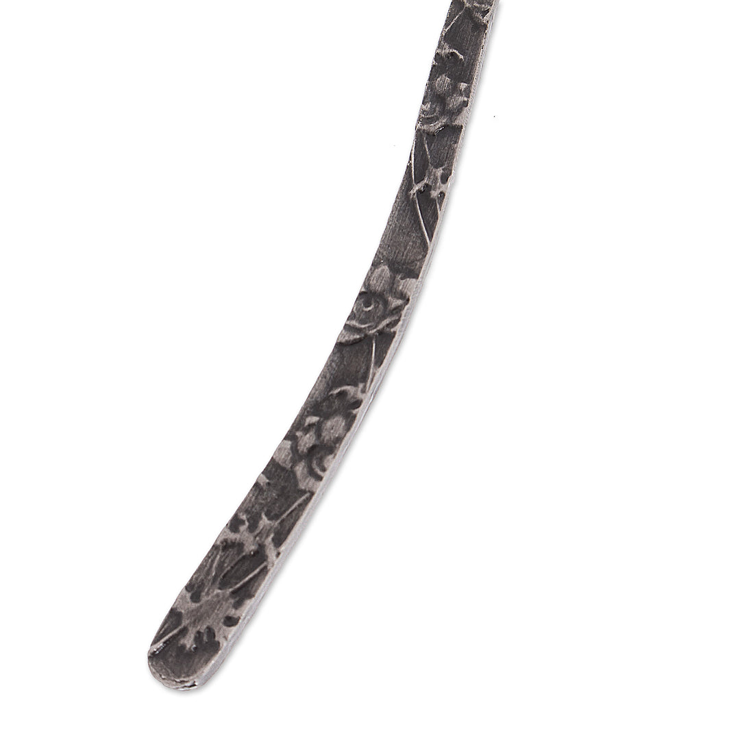 Zamac Metal Alloy Bookmark with Antique-Finished Clover - Lucky Petals