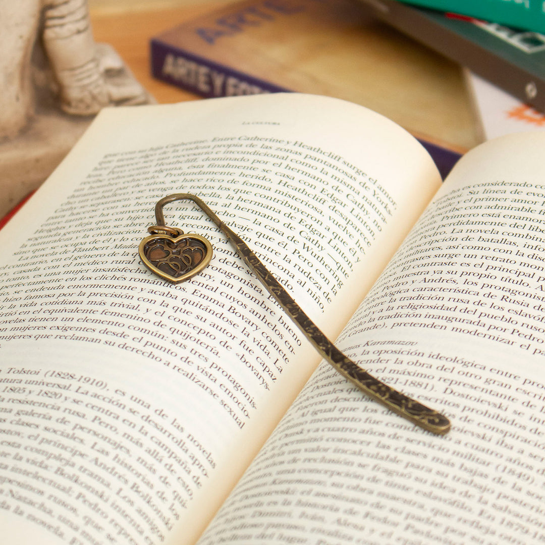 Zamac Metal Bookmark with Antiqued Golden Heart Charm - Romantic Pages