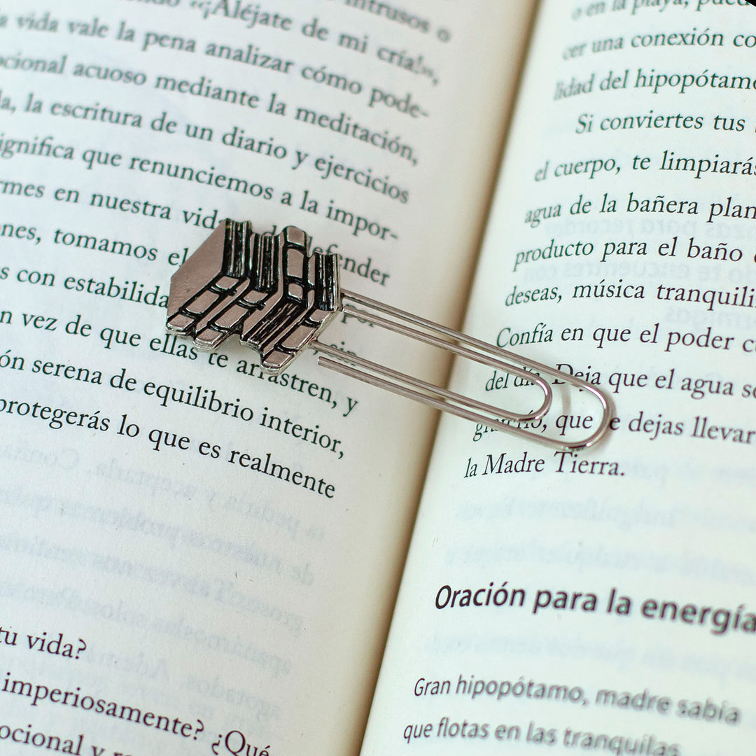 Book-Themed High-Polished Zamac Metal Clip Bookmark - Adventures & Pages