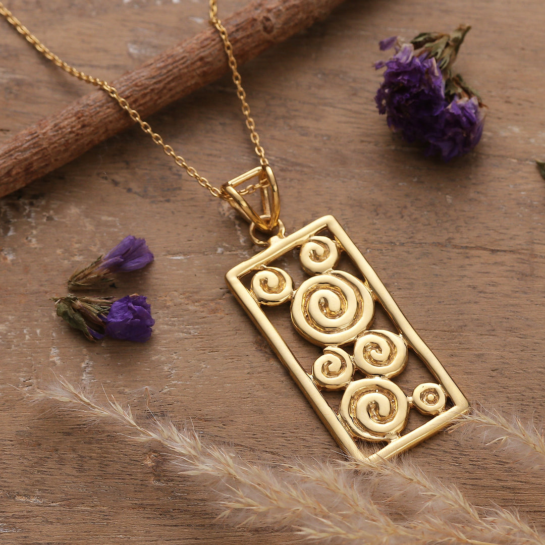 High-Polished Spiral-Patterned Brass Pendant Necklace - Spiral Blast