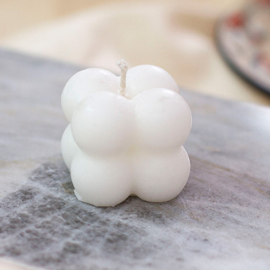 Minimalist Bubble-Shaped White Wax Candle from Mexico - Quiet Bubbles