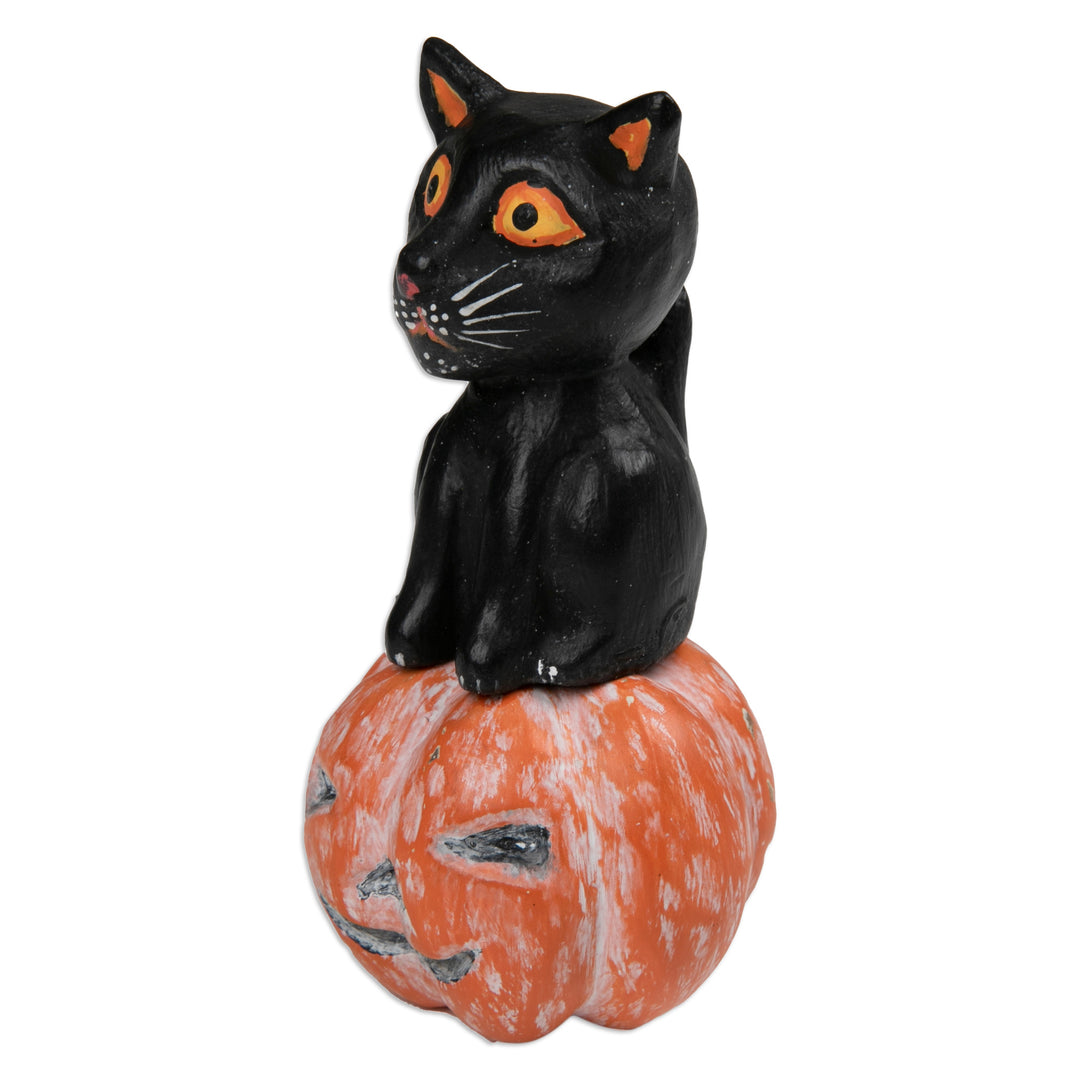 Halloween-Themed Albesia Wood Cat and Pumpkin Sculpture - Cat on the Halloween Night