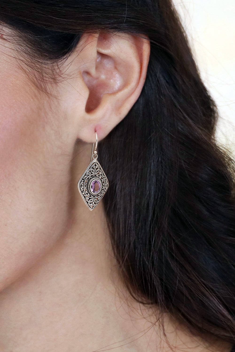 Diamond-Shaped Leafy 2-Carats Amethyst Dangle Earrings - Amethyst Heaven