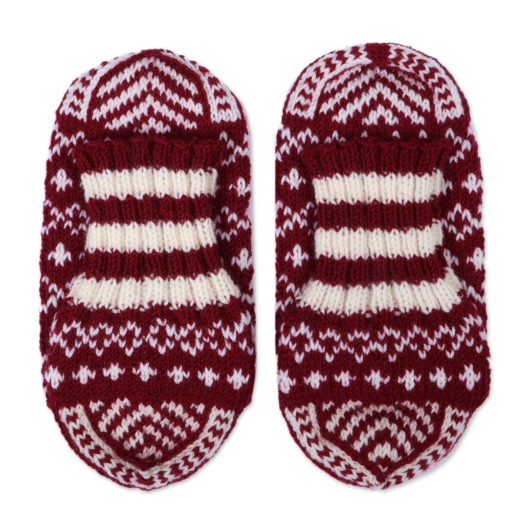 Burgundy and White Acrylic and Wool Snowflake Knit Socks - Bold Snowflakes
