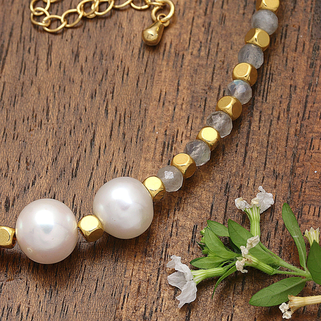 18k Gold-Plated Rainbow Moonstone and White Pearl Necklace - Queen's Mist