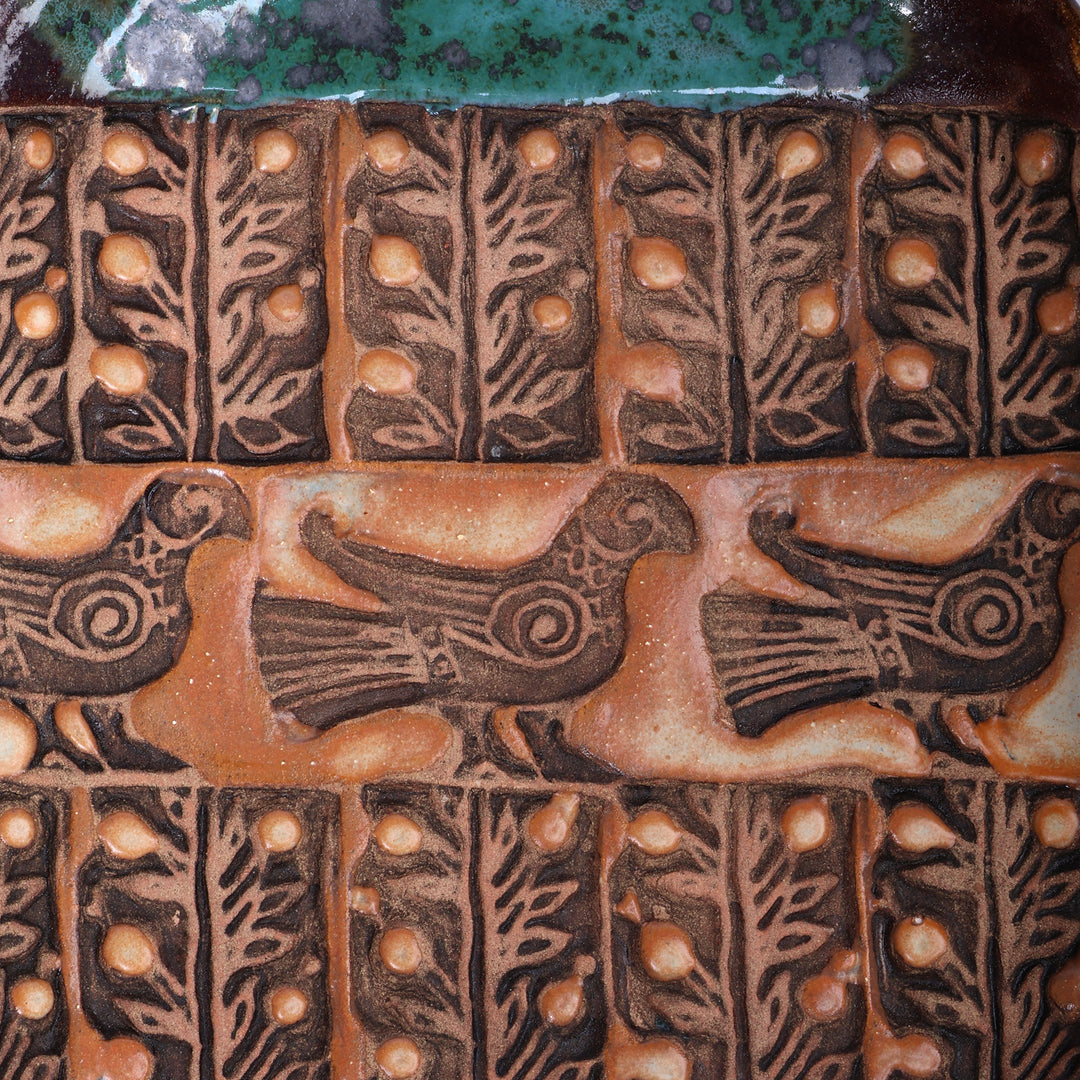 Classic Bird-Themed Green Glazed Ceramic Decorative Platter - Regal Feathers