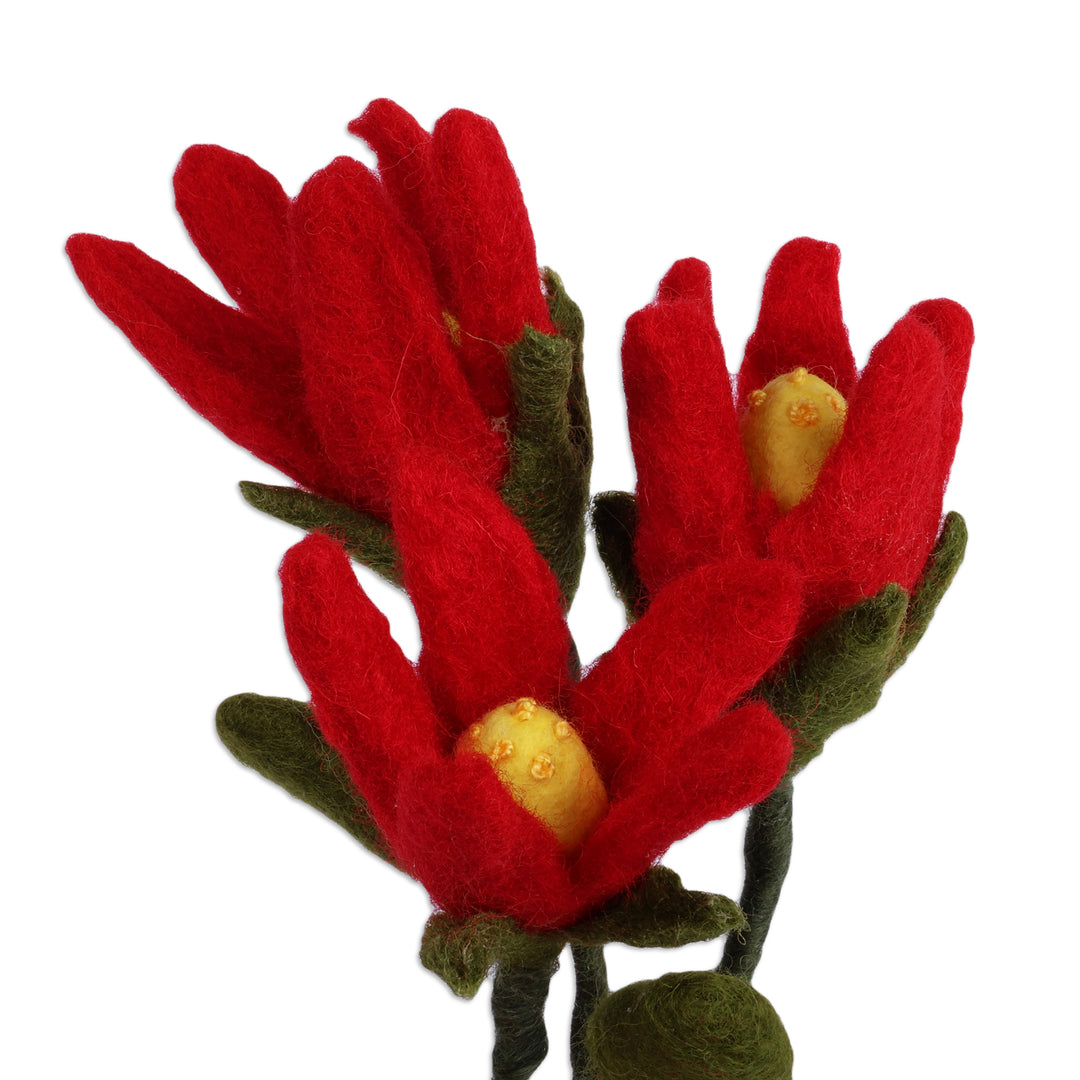 Pomegranate Flower-Shaped 3-Piece Wool Felt Home Accent Set - Pomegranate Illusion