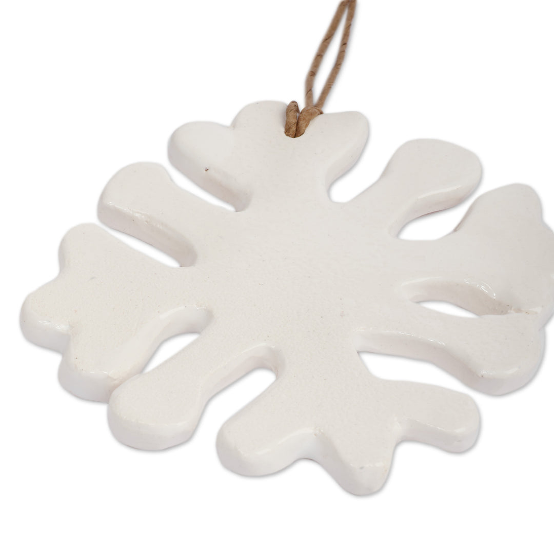 Winter Snowflake-Shaped 3-Piece Ivory Ceramic Ornament Set - Snowflake Era