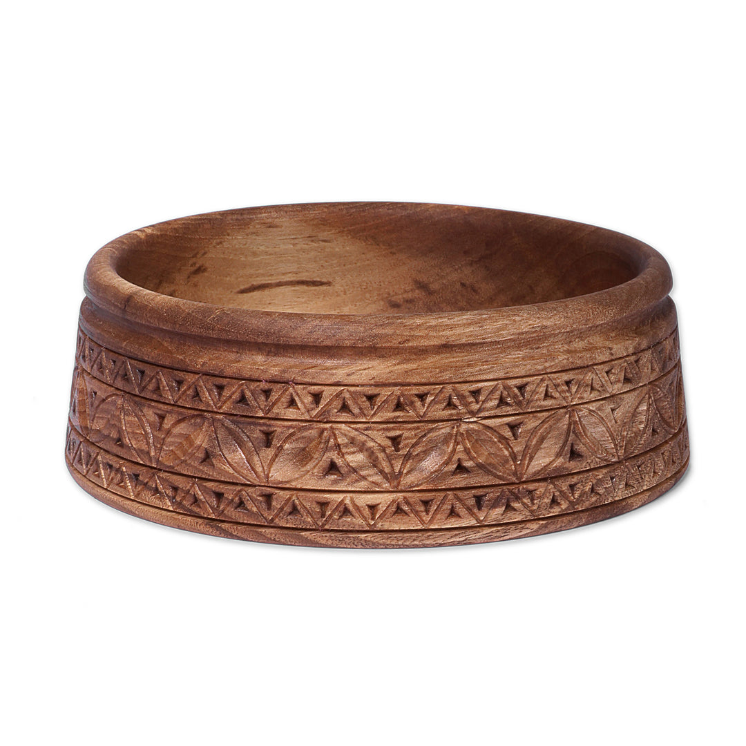 Classic Leaf-Themed Walnut Wood Serving Bowl from Armenia - Leafy Feast