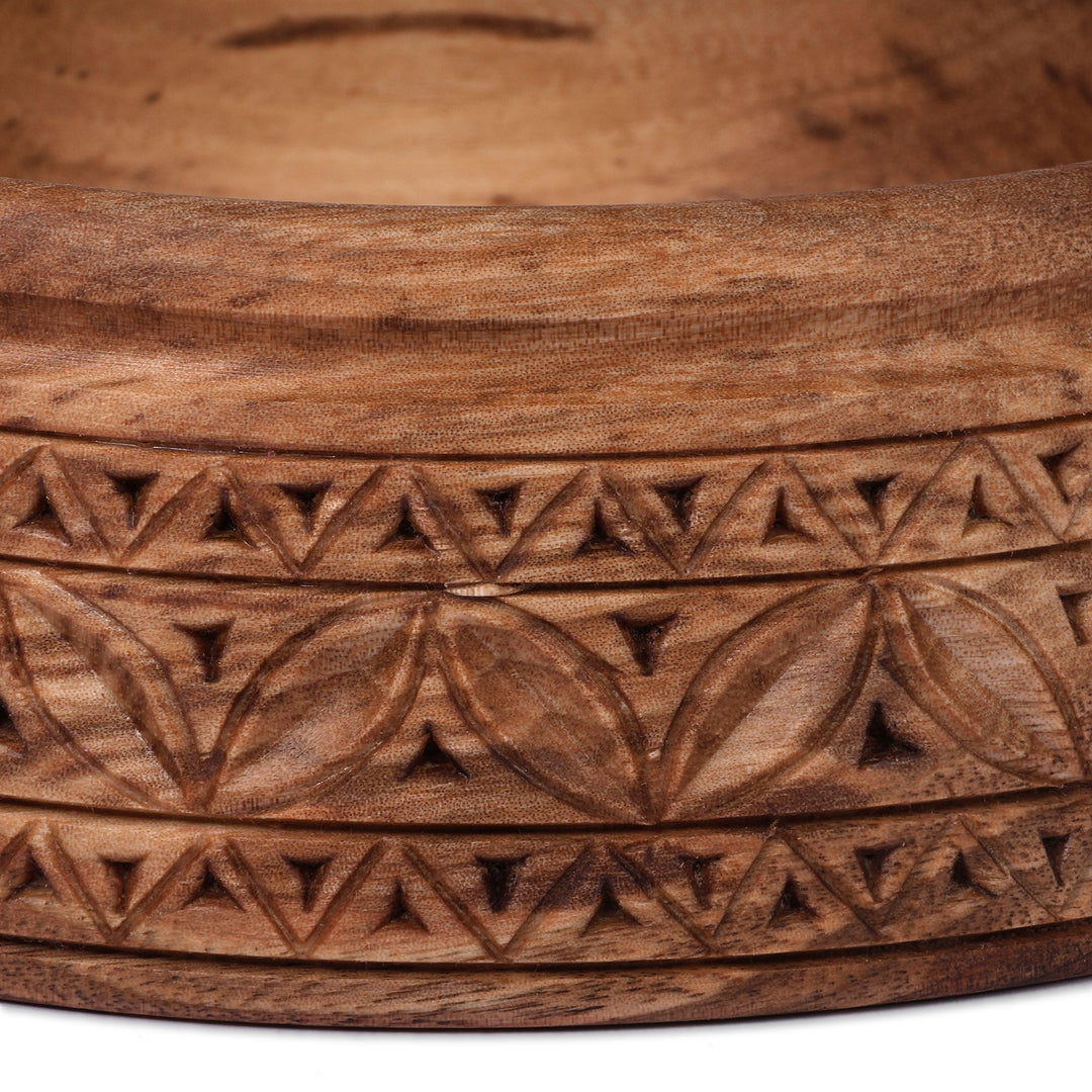 Classic Leaf-Themed Walnut Wood Serving Bowl from Armenia - Leafy Feast