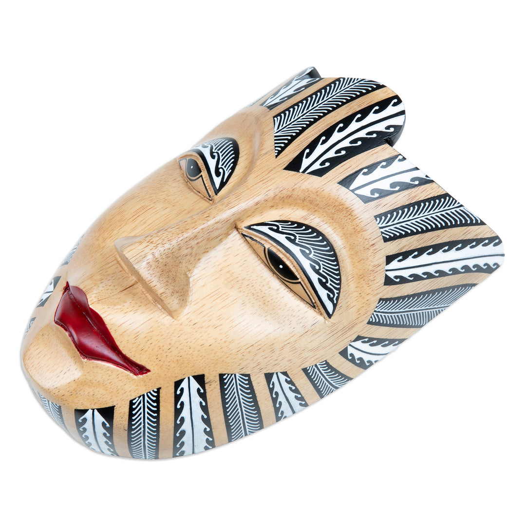 Javanese Warrior-Themed Handcrafted Batik Albesia Wood Mask - Warrior of Java
