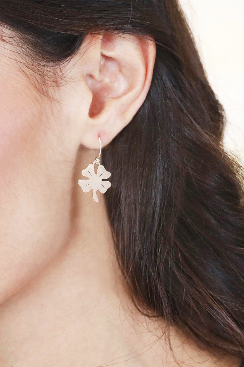 High-Polished Clover-Shaped Sterling Silver Dangle Earrings - Lucky Shine