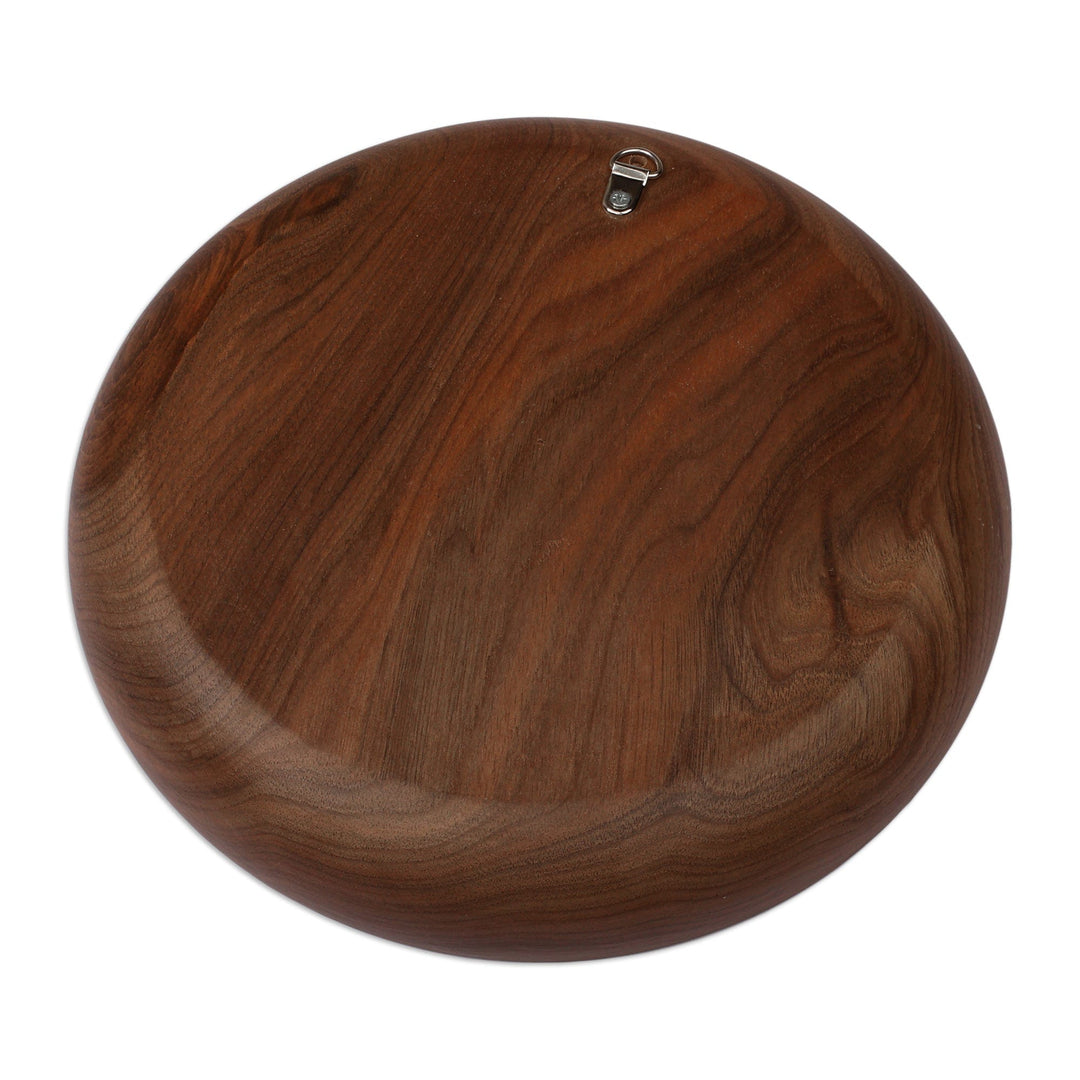Sylvan-Themed Leafy Polished Walnut Wood Decorative Plate - Forest Tradition