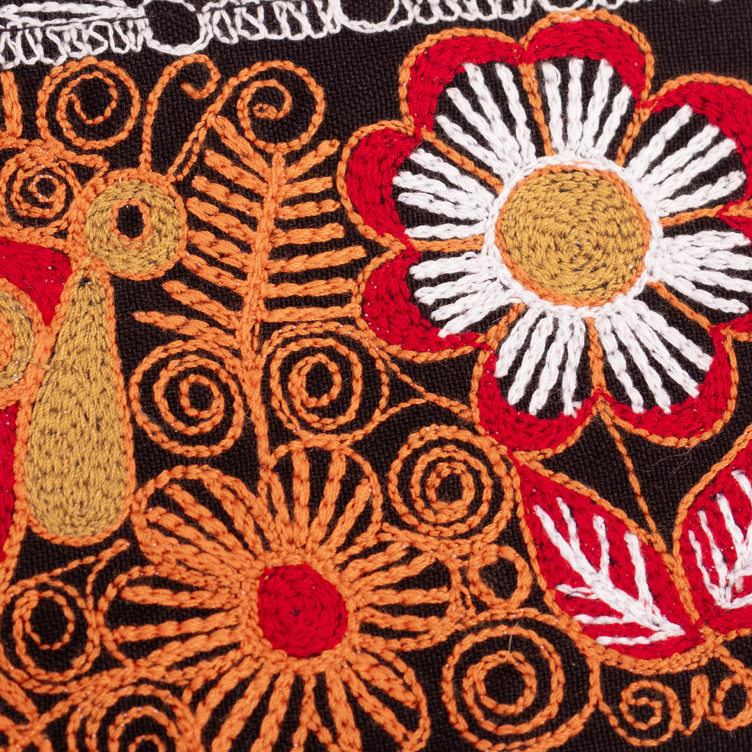 Butterfly-Themed Embroidered Coin Purse in Orange and Red - Evening Butterfly