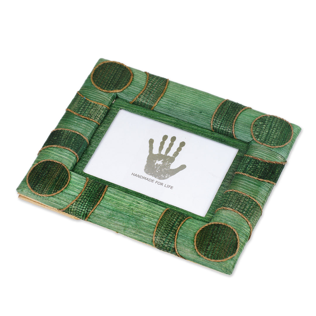 3x5 Natural Fiber Photo Frame in Green from Indonesia - Circle of Memories in Green