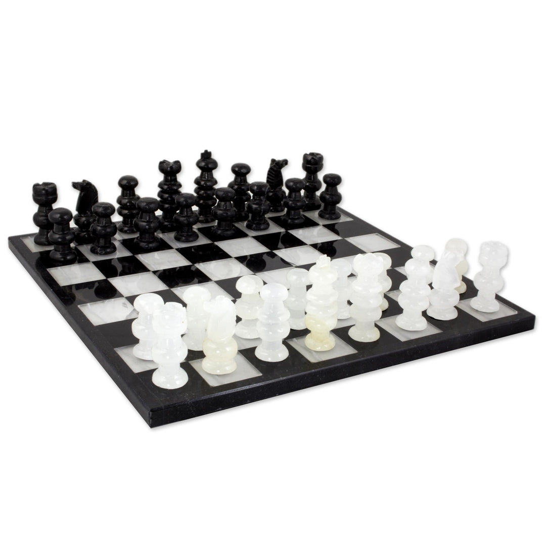 Classic Hand-Carved Marble and Onyx Chess Set from Mexico - Classic Duel