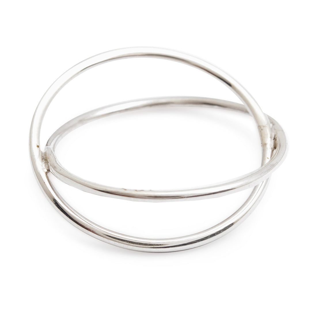 Minimalist Criss Cross