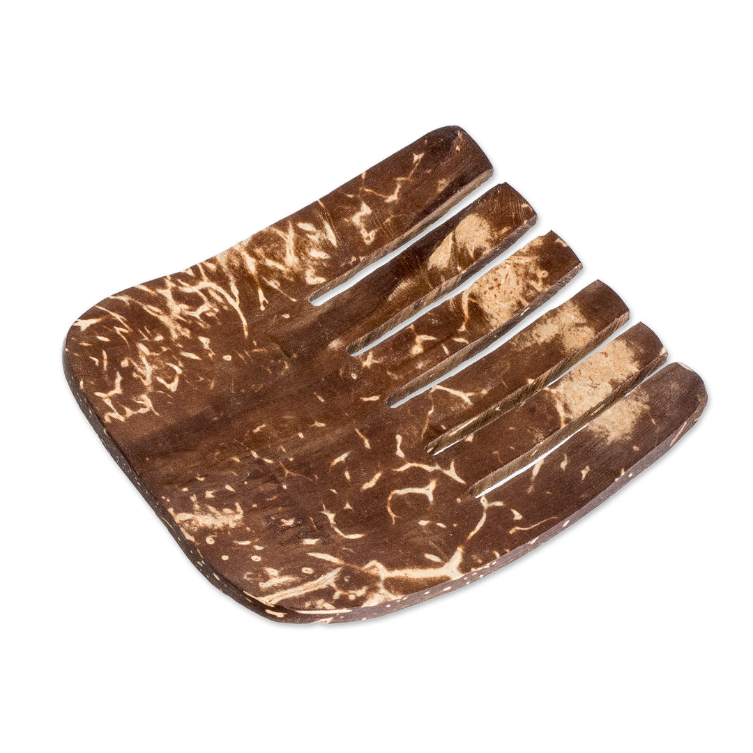 Eco-Friendly Coconut Shell Comb Handcrafted in El Salvador - Organic Beauty
