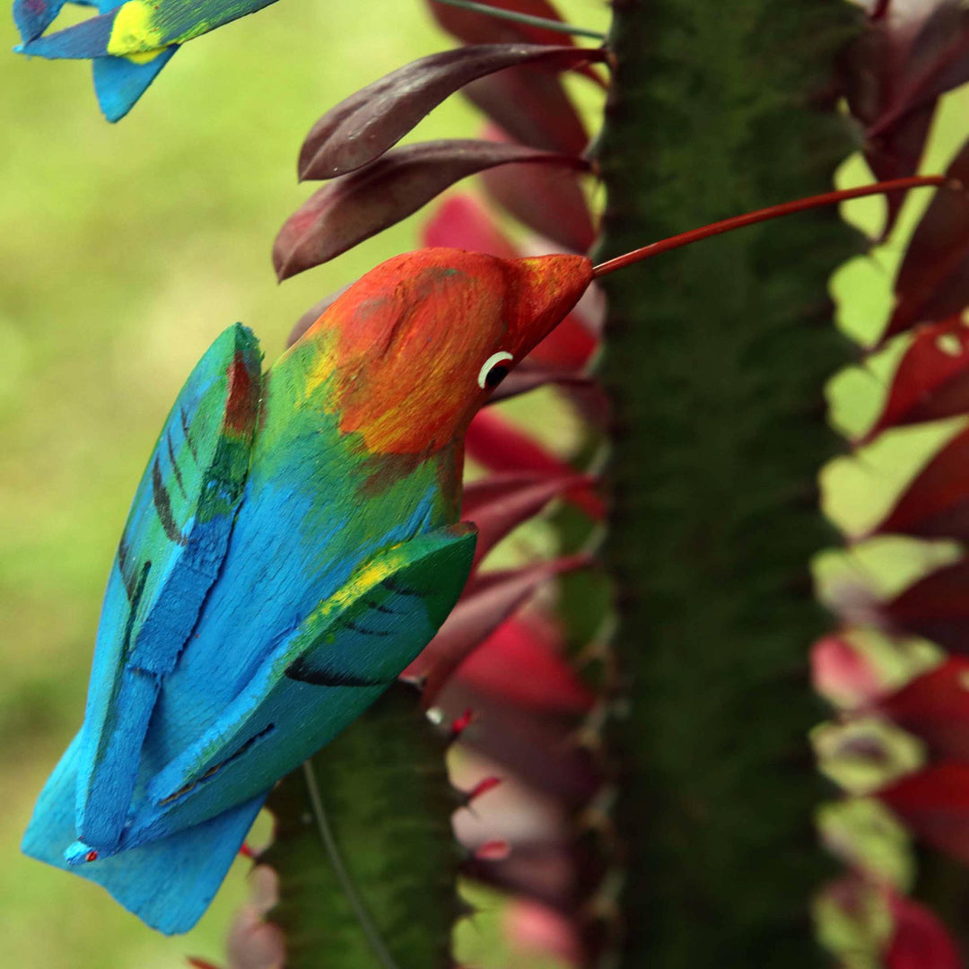 Set of 5 Pine Wood Hummingbird Ornaments in Colorful Tones - Natural Hummingbirds