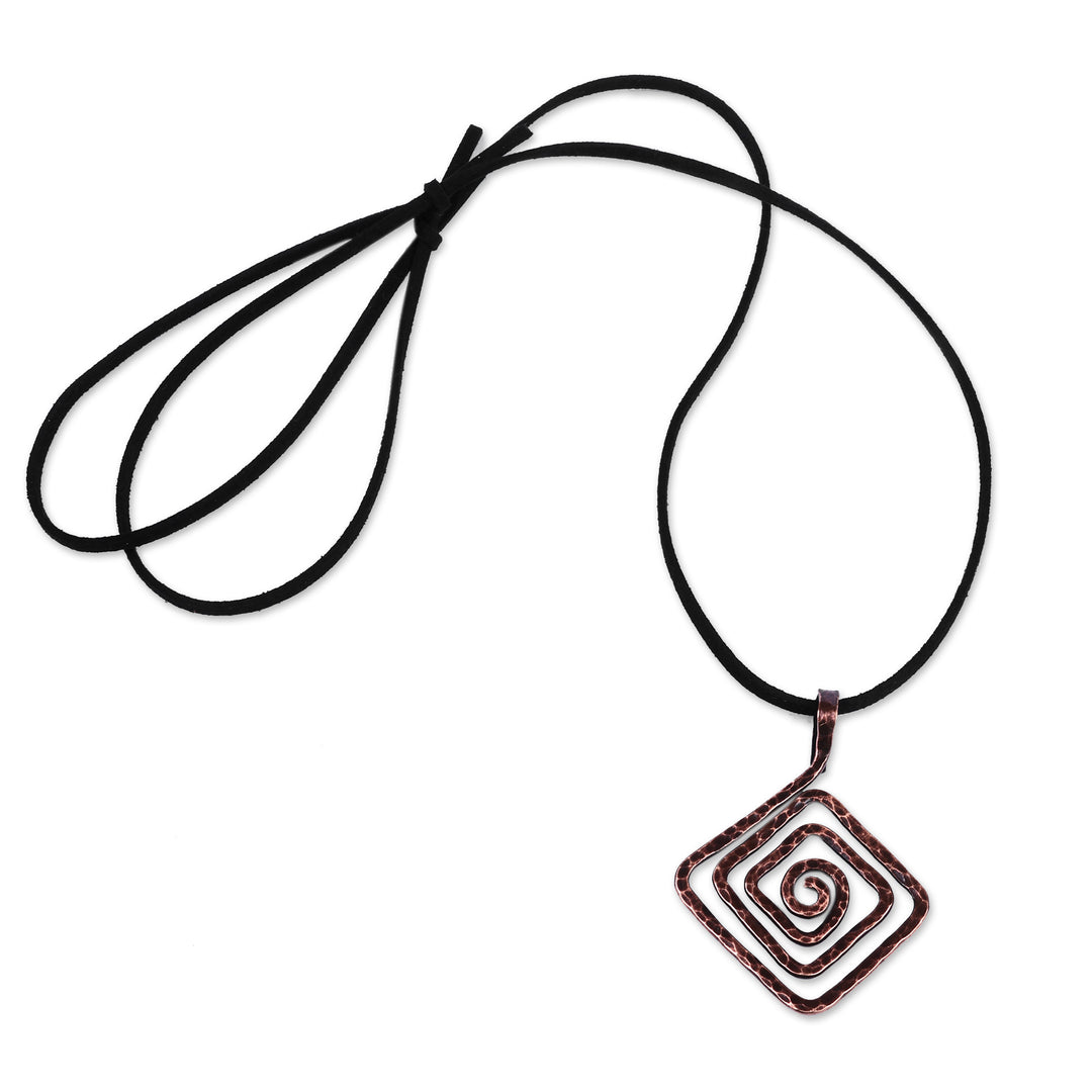 Antiqued Hammered Diamond-Shaped Copper Pendant Necklace - Diamond Hypnosis