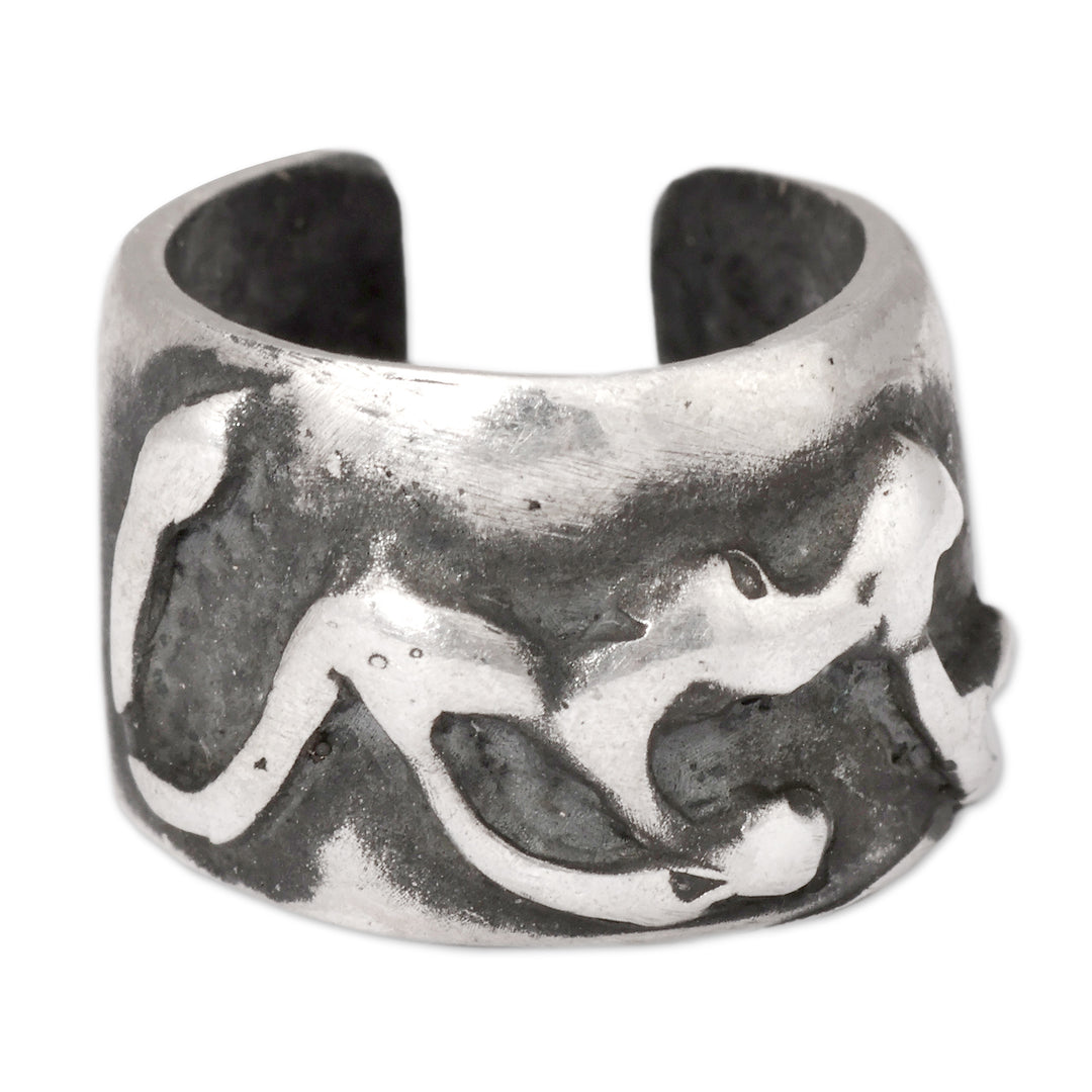 Folk Art Oxidized Sterling Silver Leopard-Themed Ear Cuff - Leopard Puissance