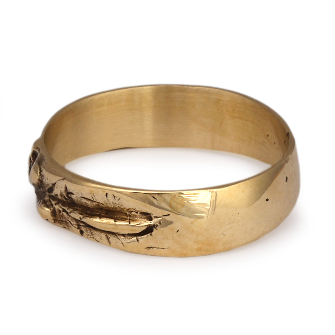 Oxidized and Polished Brass Band Ring with Floral Motifs - Blossoming Golden