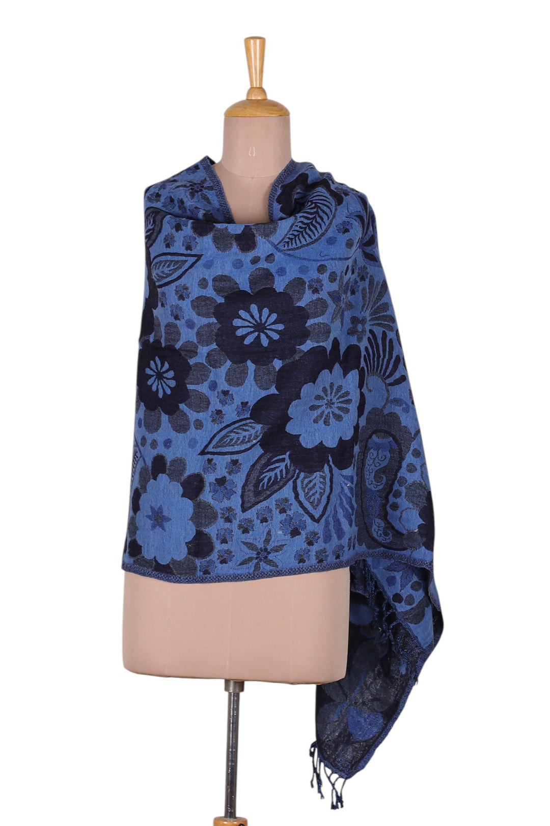 Jamawar-Inspired Floral Leaf Paisley-Themed Blue Wool Shawl - Indigo Bloom