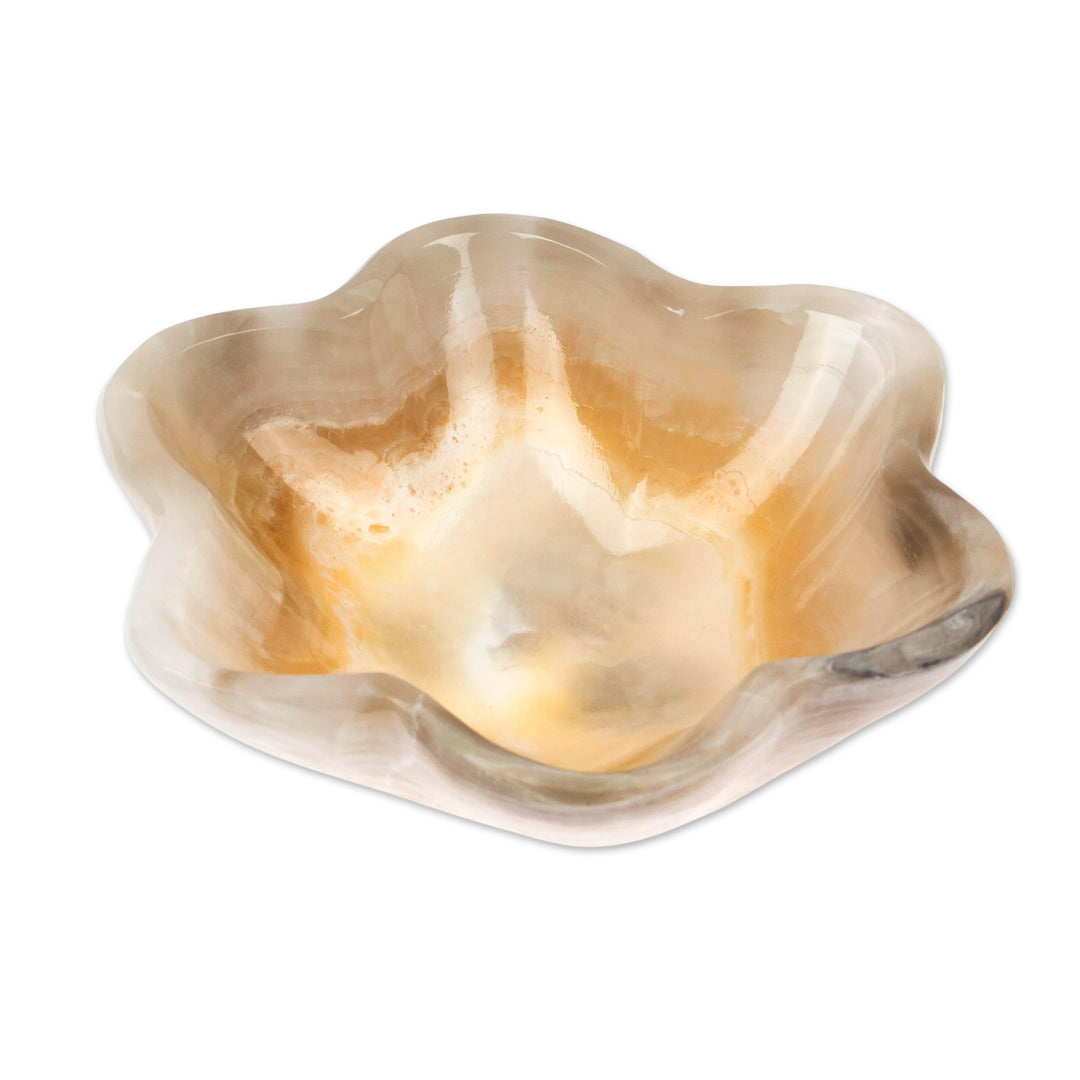 Six-Leaf Clover-Themed Hand-Carved Natural Marble Catchall - Grey Clover