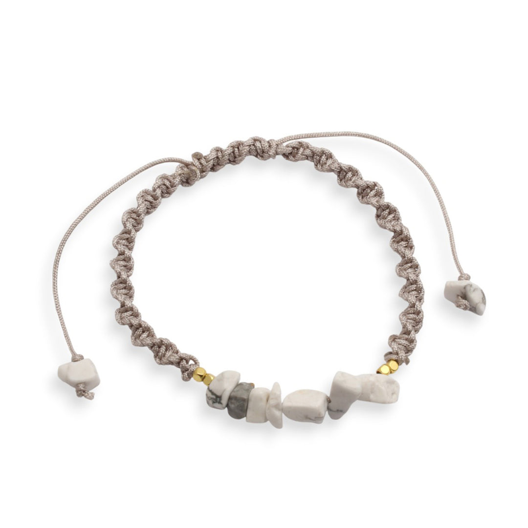 Bohemian-Inspired Agate Macrame Bracelet in Grey and White - Winter Candy