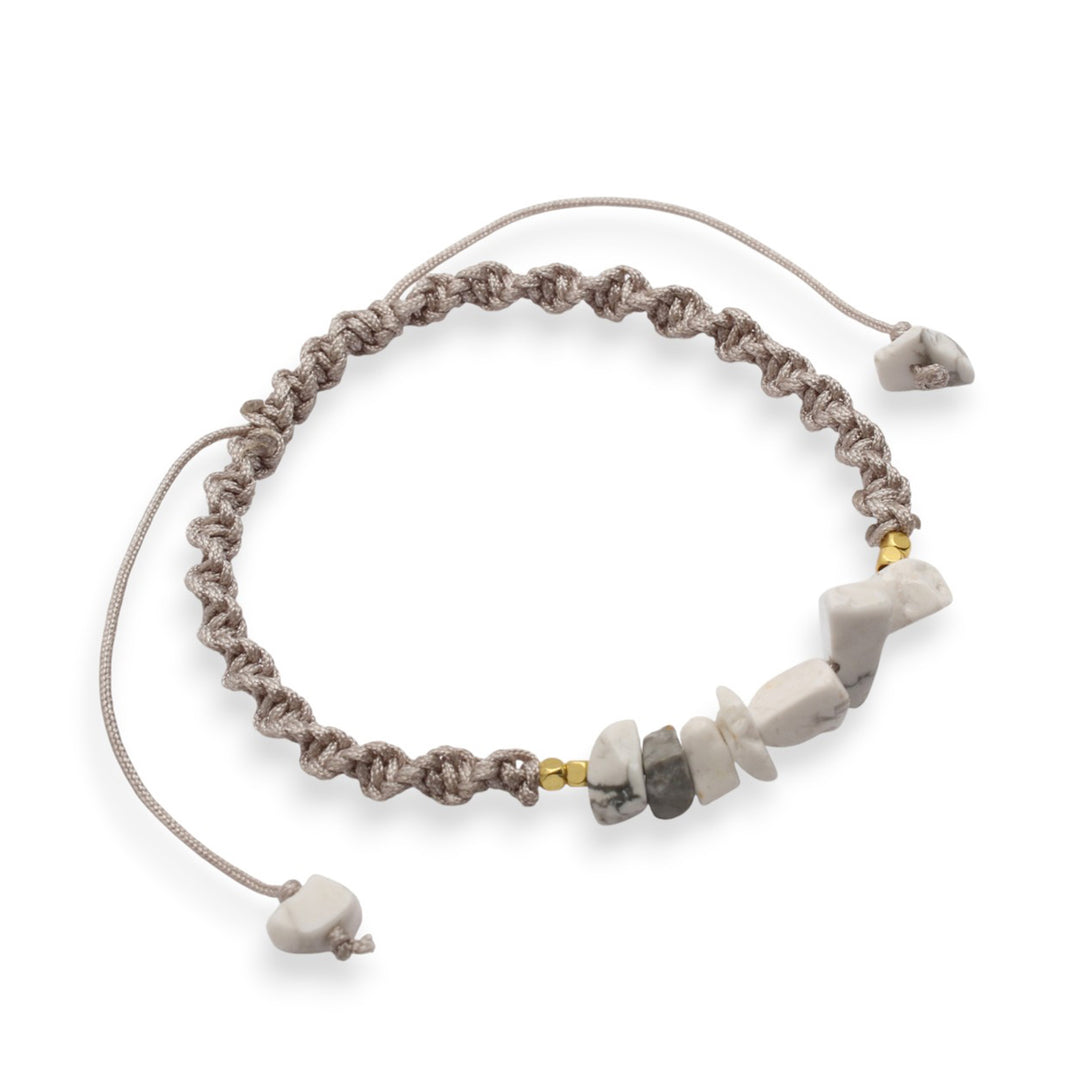 Bohemian-Inspired Agate Macrame Bracelet in Grey and White - Winter Candy
