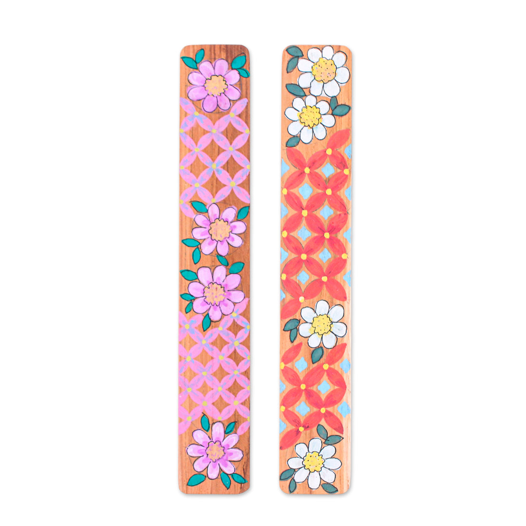 Floral 2-Piece Hand-Painted Carved Longan Wood Bookmark Set - Blossoming Pages