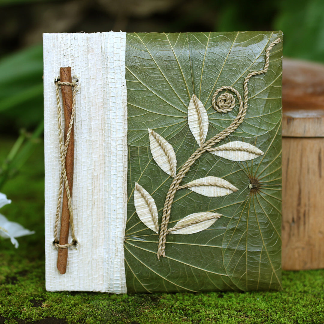 Leaf-Themed Eco-Friendly Handcrafted Natural Fiber Journal - Dried Leaves