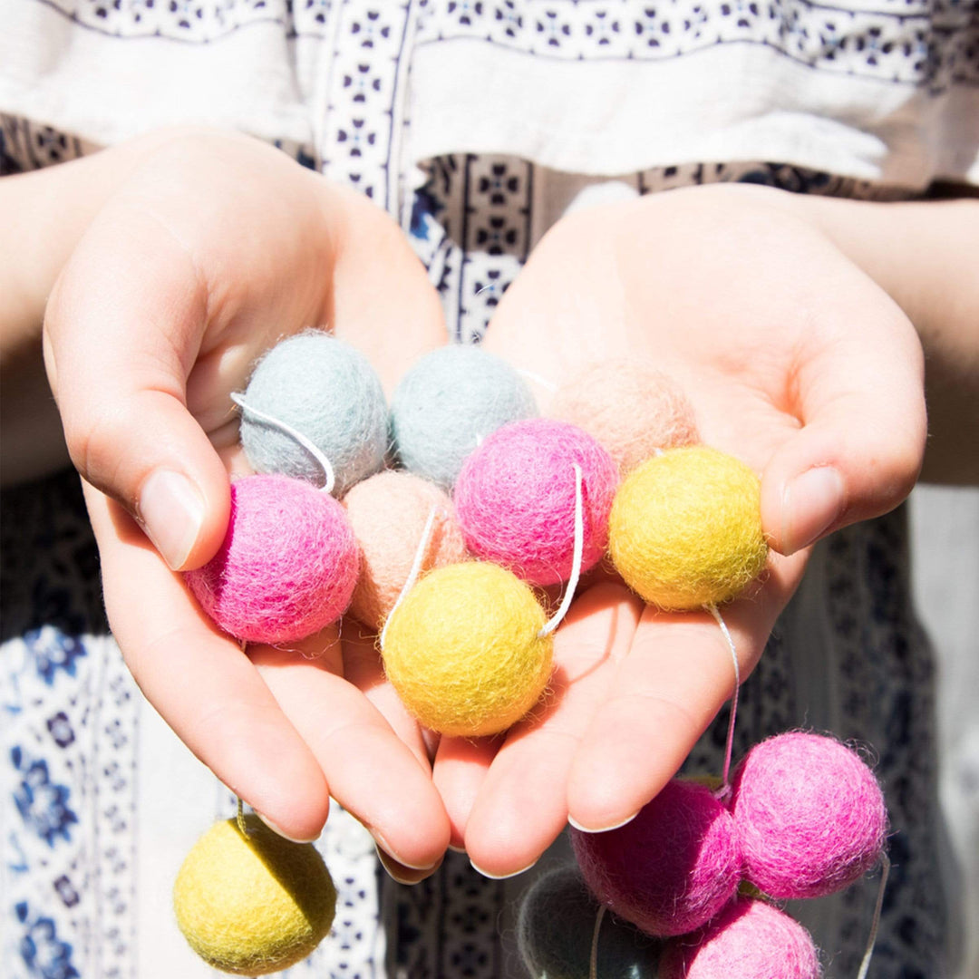 Felted Pom-Pom Garland