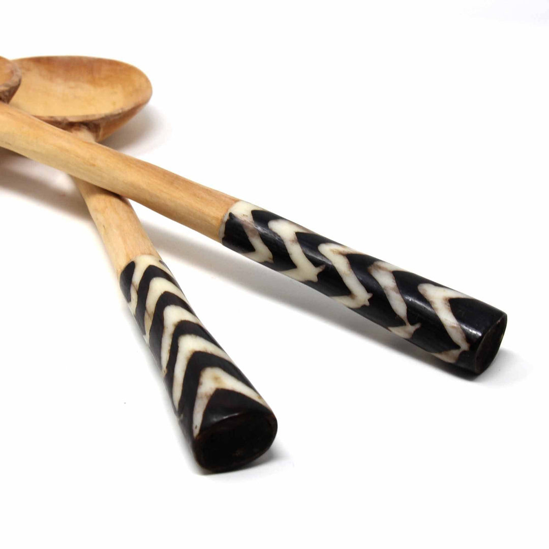Olive Wood Serving Set with Bone Handles - Chevron Batik