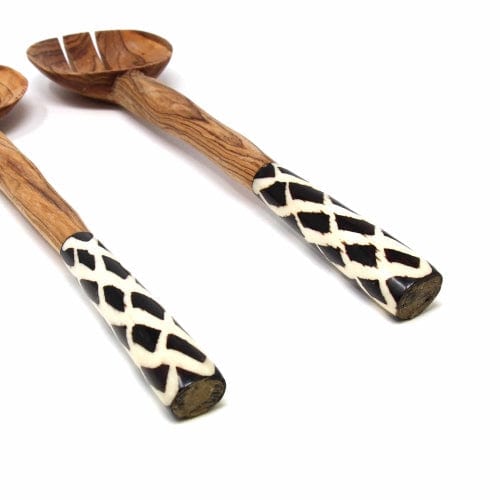 Olive Wood Serving Set with Bone Handles - Diamond Batik