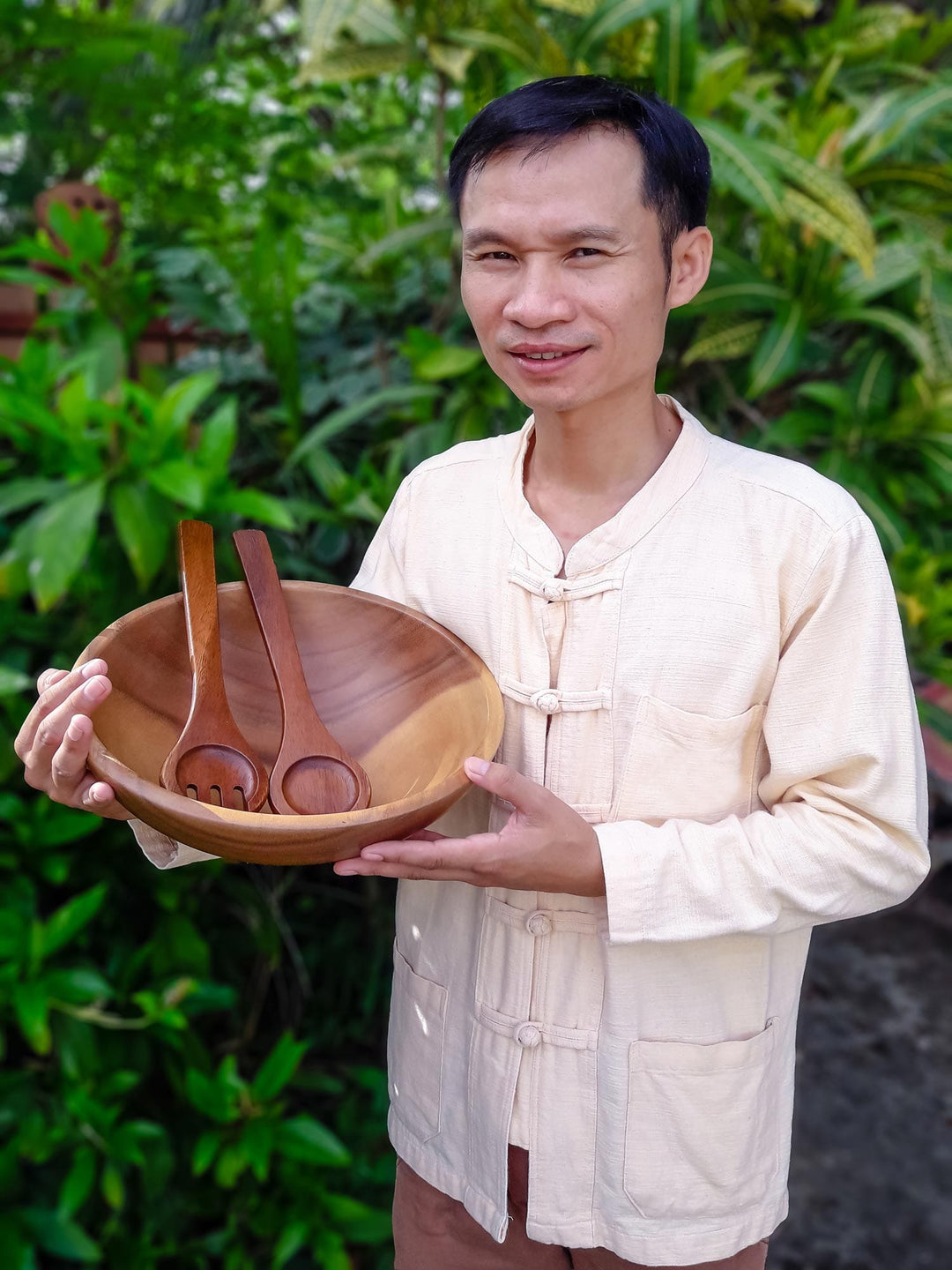 Four Handcrafted Rubberwood Serving Plates from Thailand - Fun Meal