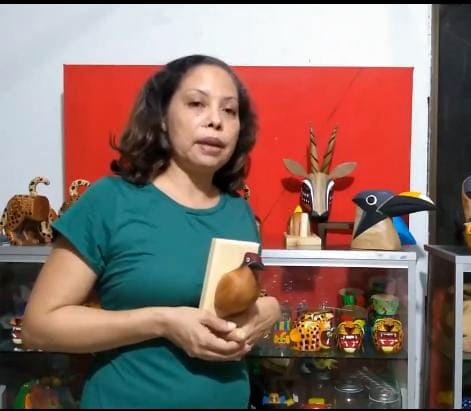 Handmade Cedar Wood Decorative Bowl with a Yellow Cockatoo - Cockatoo Spirit