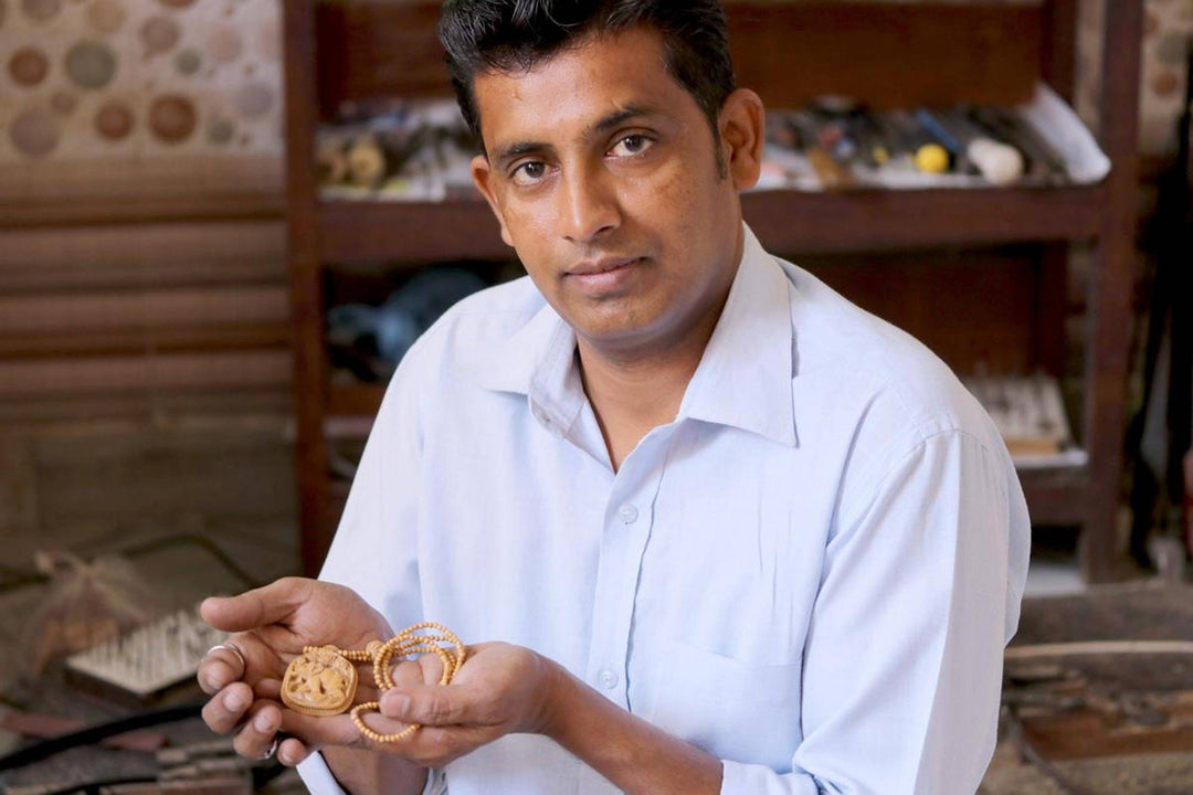 Ebony Wood Necklace Hand Carved Jewelry from India - Mughal Enchantress Diamond